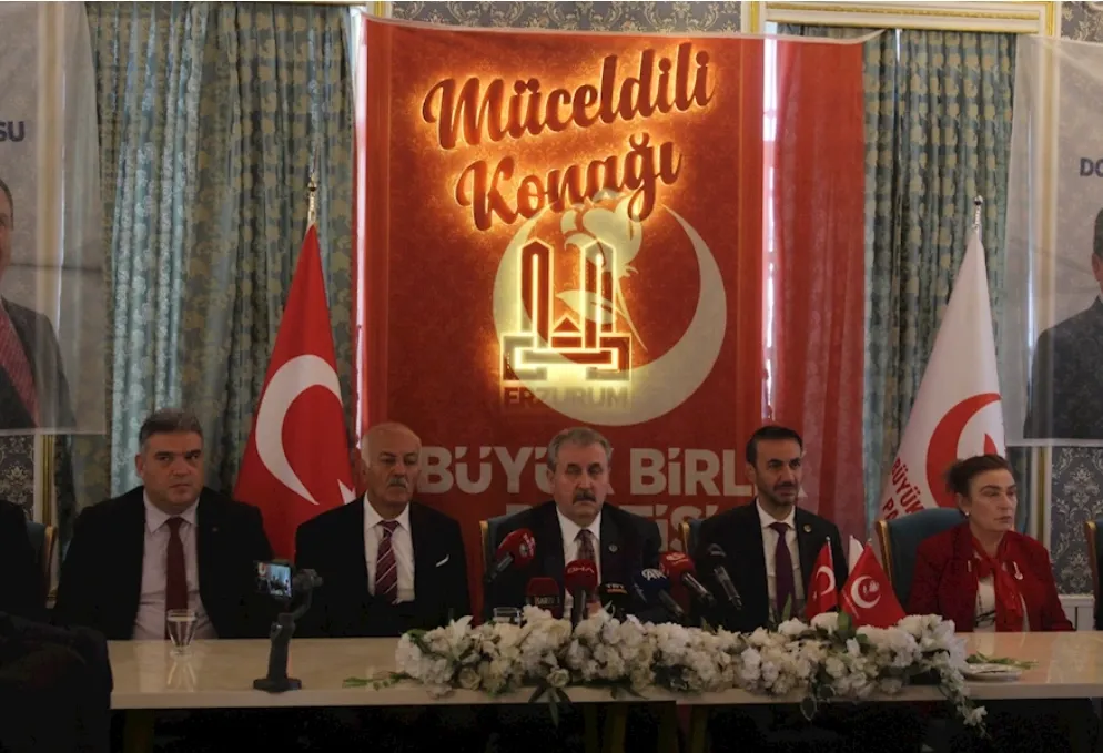 DESTİCİ: 