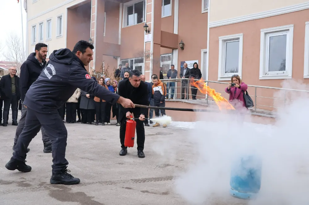 ASH İL MÜDÜRLÜĞÜNDE YANGIN EĞİTİMİ VE TATBİKATI