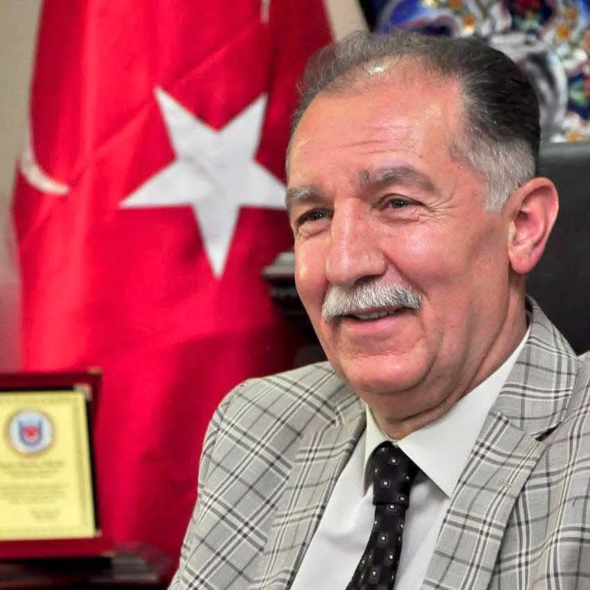 Başkan Fırat,”Cumhuriyet, Türk milletinin azim, kararlılık ve bağımsızlık tutkusunun en büyük simgesidir.”