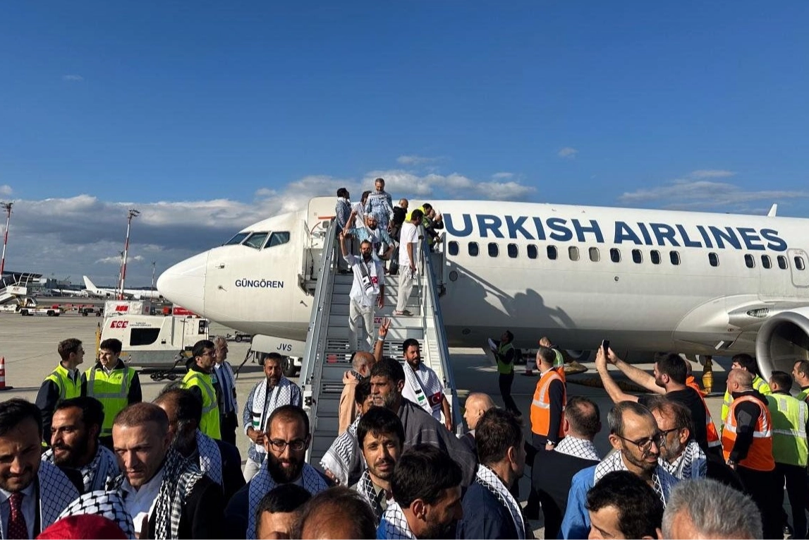 Küresel Sumud Filosu aktivistleri İstanbul’a döndü! Bakanlardan
