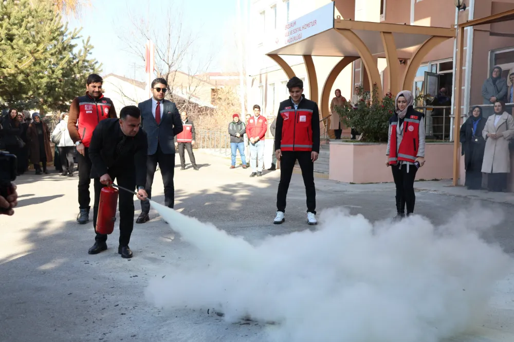 Aile ve Sosyal Hizmetler İl Müdürlüğünde Afet Farkındalık ve Yangın Tatbikatı