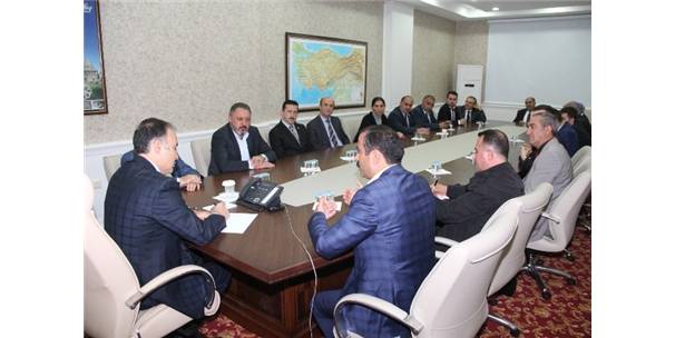 SAĞLIK SEN GENEL BAŞKANI MEMİŞ, ERZURUM VALİSİ AHMET ALTIPARMAK?I ZİYARET ETTİ