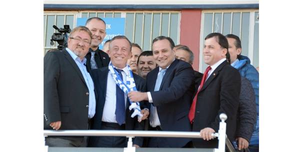 ÜNLÜ İŞ ADAMI AĞAOĞLU?NDAN BB ERZURUMSPOR?A DESTEK