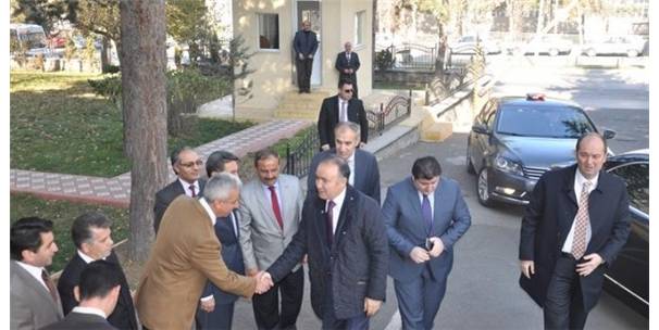 VALİ ALTIPARMAK?TAN, İL GIDA TARIM VE HAYVANCILIK MÜDÜRLÜĞÜNE ZİYARET