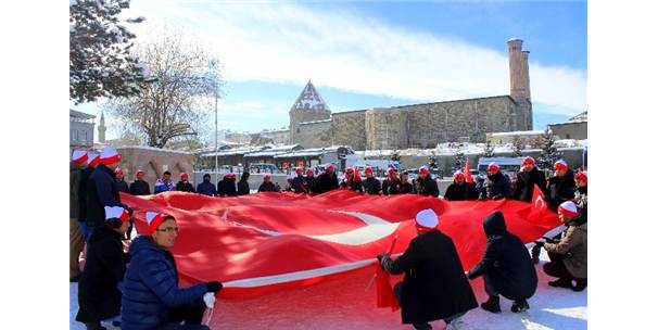 ERZURUM?DA SARIKAMIŞ ŞEHİTLERİ ANILDI