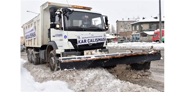 BÜYÜKŞEHİR?İN KAR TİMLERİ İŞ BAŞINDA