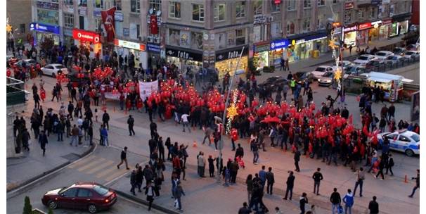 CHP?DEN BAYRAK YÜRÜYÜŞÜ
