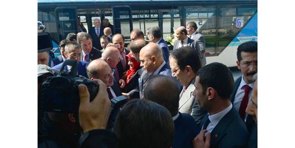SAĞLIK BAKANI AKDAĞ İÇİN YAKUTİYE BELEDİYESİNDEN ATLI SÜRPRİZ