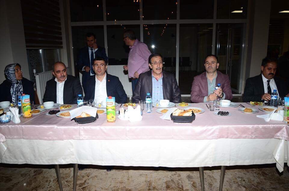 BAŞKAN BULUTLAR, PERSONELİ İLE İFTARDA BULUŞTU