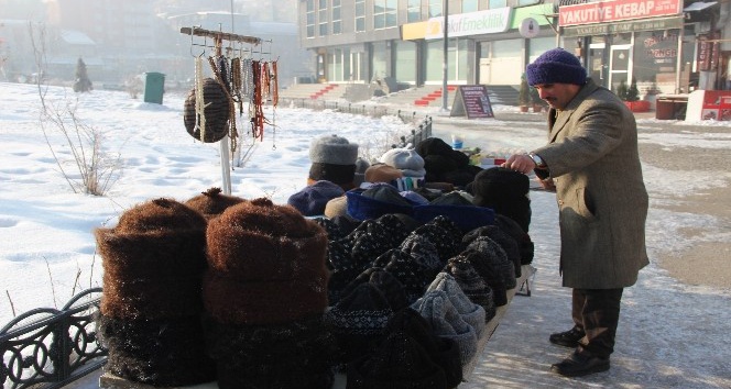 Erzurum dondu: Eksi 25 derece