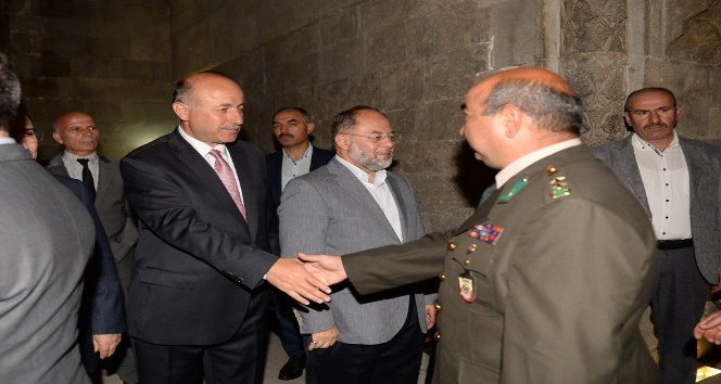 Erzurum`da bayramlaşma töreni