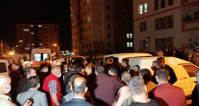 Genç kız evinde ölü bulundu
